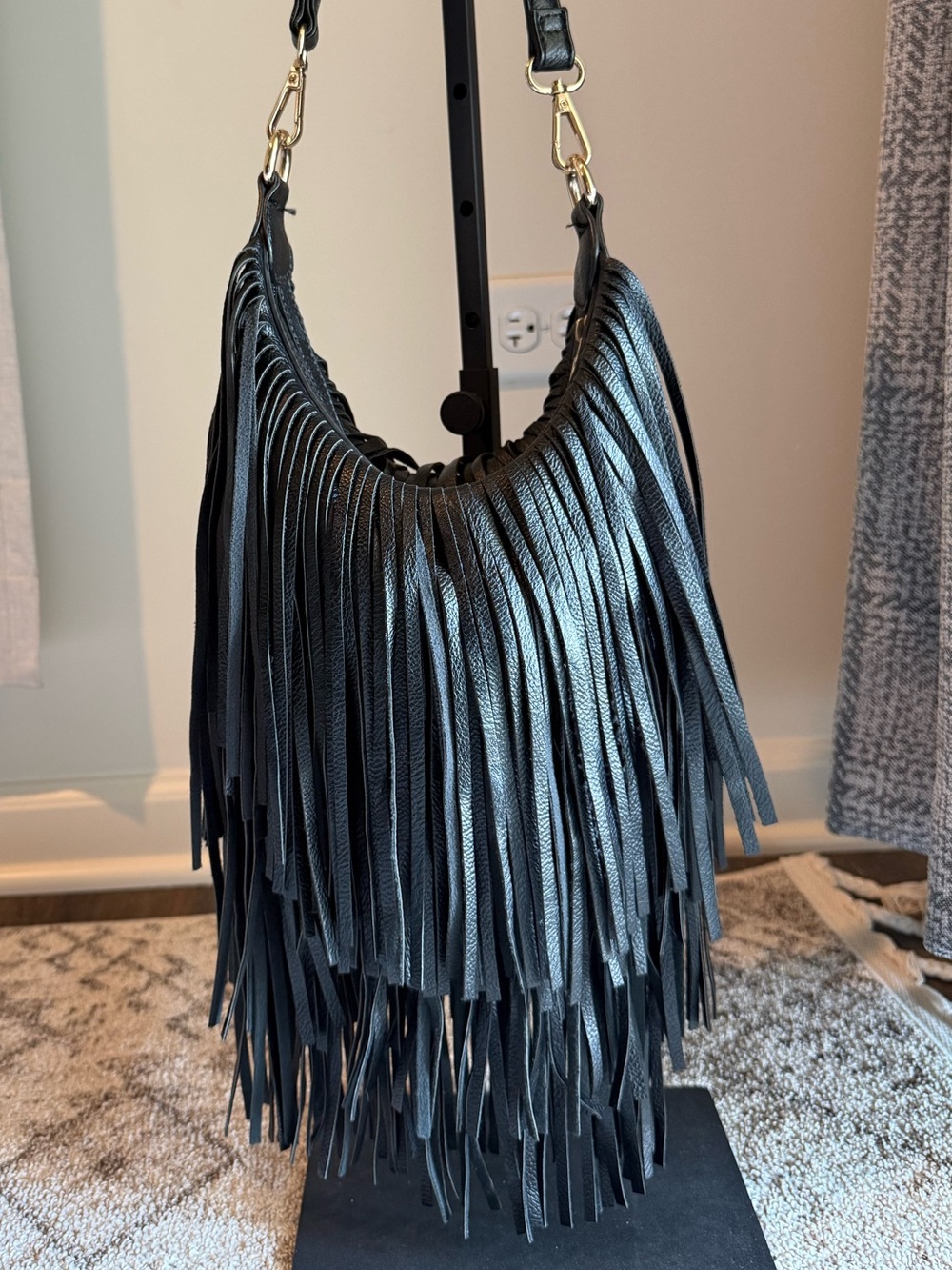 Crown Vintage Fringe Leather Shoulder Bag - Picture 1 of 5